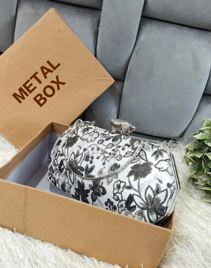 💝  FEMALE FANCY CLUTCH 💝